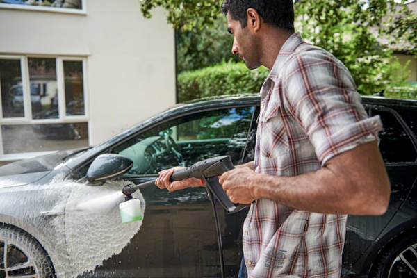 Bosch UniversalAquatak 125 Yüksek Basınçlı Yıkama Makinesi - 06008A7A00