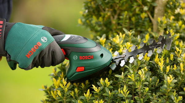 Bosch ISIO 3 Çim ve Topiari Makası - 0600833108