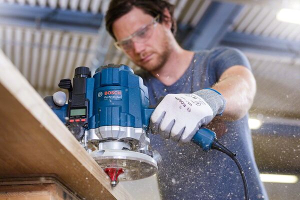 Bosch - Expert Serisi Ahşap İçin Çift Oluklu, Sert Metal Düz Freze Ucu 8*10*69 mm