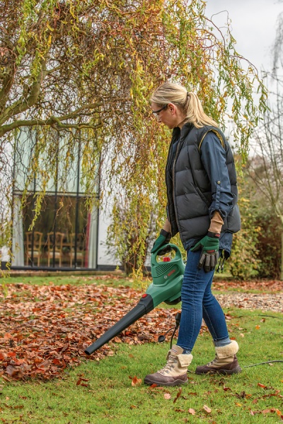 Bosch Universal Garden Tidy 3000 Yaprak Toplama ve Üfleme Makinesi - 06008B1001