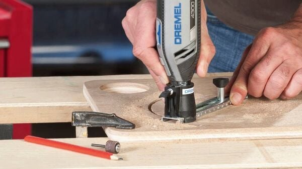 DREMEL® Şerit ve Dairesel Kesici (678) - 26150678JB