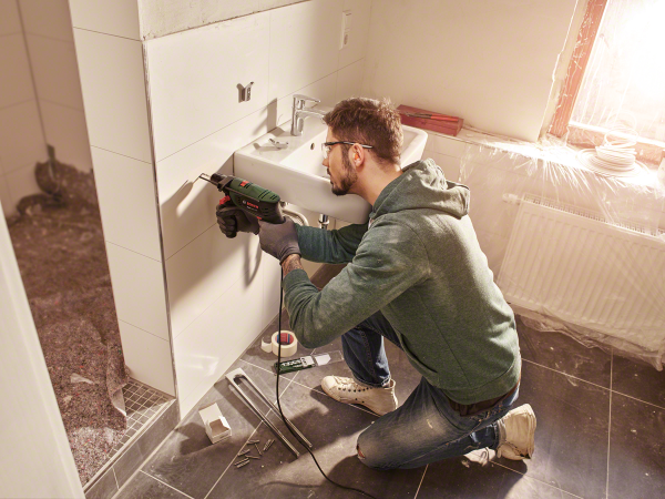 Bosch UniversalImpact 6700 Darbeli Matkap + 5 Parça Set - 0603131007