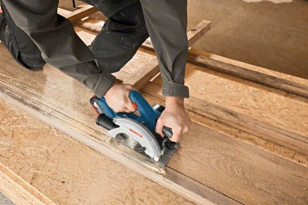Bosch Professional GKS 18V-57 Akülü Daire Testere Makinesi (Aküsüz) - 06016A2200