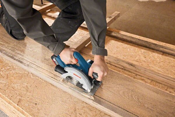 Bosch Professional GKS 18V-57 Akülü Daire Testere Makinesi (Aküsüz) - 06016A2200