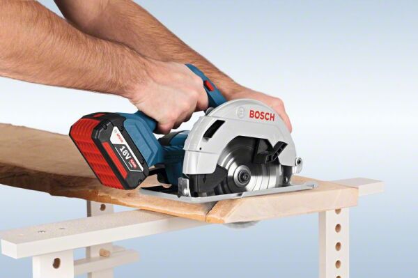 Bosch Professional GKS 18V-57 Akülü Daire Testere Makinesi (Aküsüz) - 06016A2200