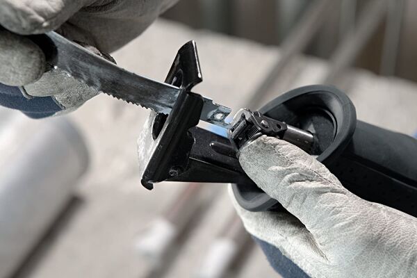 Bosch Professional GSA 1100 E Panter Testere - 060164C800
